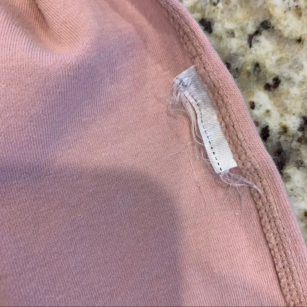 Gymshark Box Utility Tee Size Medium - Picture 8 of 9